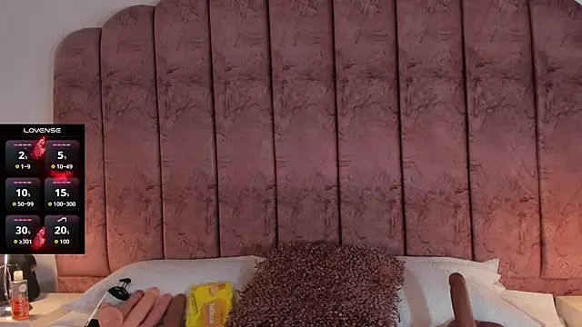 Snapshot of ValeskaZuev1 chatting on 10/09/25, 07:01 ValeskaZuev1 online show from 10/09/25, 07:01