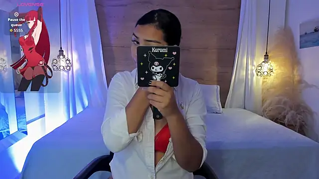 Artemisa08 online show from 10/17/25, 02:15