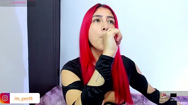 Snapshot of adahraa_younng chatting on 12/19/25, 09:11 adahraa younng online show from 12/19/25, 09:11