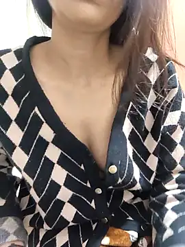 Snapshot of Shalu_G chatting on 12/22/25, 03:03 Shalu G online show from 12/22/25, 03:03