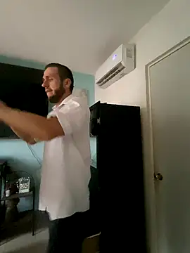 Alexitho25 online show from 10/08/25, 10:29