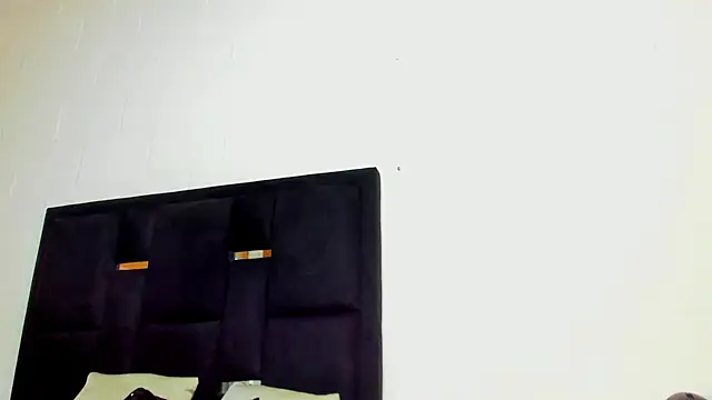 Snapshot of bunnyrose_18 chatting on 09/11/25, 05:51 bunnyrose 18 online show from 09/11/25, 05:51