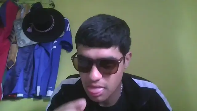 juanfritaa21 online show from 10/05/25, 06:50