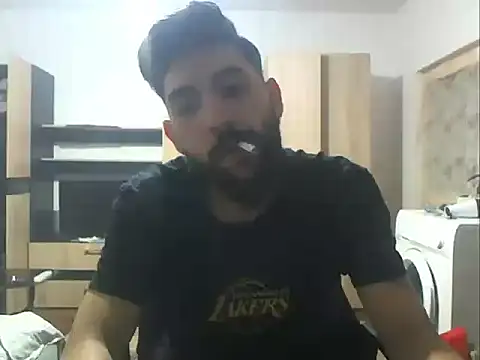 Snapshot of Alexgrc13 chatting on 09/30/25, 05:18 Alexgrc13 online show from 09/30/25, 05:18