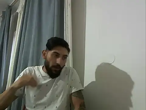 Snapshot of Alexgrc13 chatting on 10/03/25, 01:52 Alexgrc13 online show from 10/03/25, 01:52