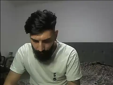 Snapshot of Alexgrc13 chatting on 11/27/25, 11:56 Alexgrc13 online show from 11/27/25, 11:56