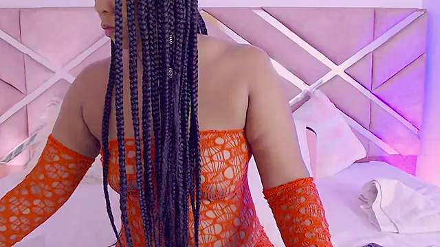 Snapshot of sofia_07 chatting on 02/17/26, 09:43 sofia 07 online show from 02/17/26, 09:43