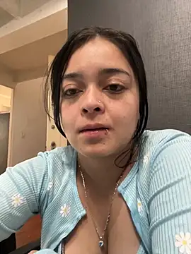 Snapshot of Emily_Rivers_ chatting on 11/11/25, 01:00 Emily Rivers online show from 11/11/25, 01:00