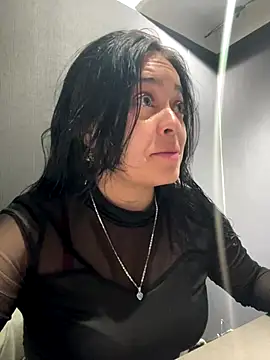 Snapshot of Emily_Rivers_ chatting on 11/24/25, 01:11 Emily Rivers online show from 11/24/25, 01:11