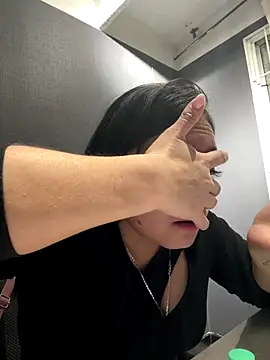 Snapshot of Emily_Rivers_ chatting on 11/27/25, 12:29 Emily Rivers online show from 11/27/25, 12:29