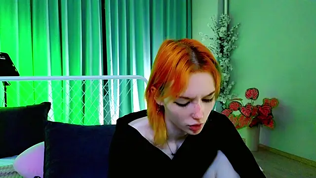Snapshot of Kiara_Dream chatting on 07/16/26, 10:16 Kiara Dream online show from 07/16/26, 10:16