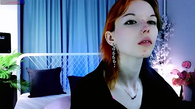 Snapshot of Kiara_Dream chatting on 07/17/26, 10:14 Kiara Dream online show from 07/17/26, 10:14