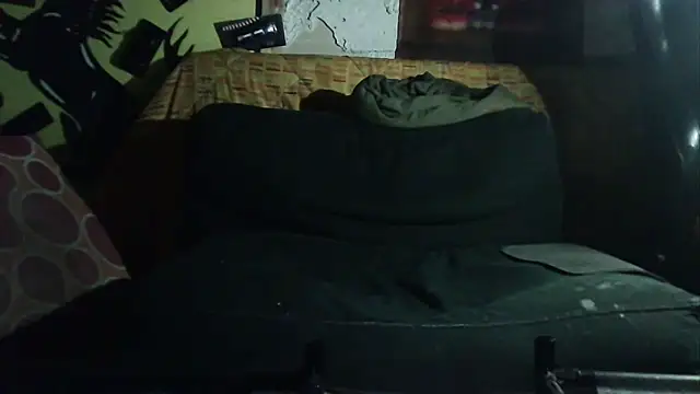 Snapshot of lovehairymature90 chatting on 02/15/26, 08:05 lovehairymature90 online show from 02/15/26, 08:05