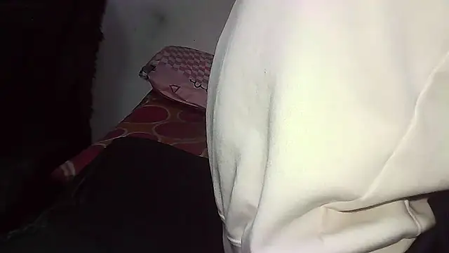 Snapshot of lovehairymature90 chatting on 03/02/26, 07:15 lovehairymature90 online show from 03/02/26, 07:15