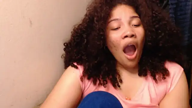 madelene online show from 12/17/25, 02:39