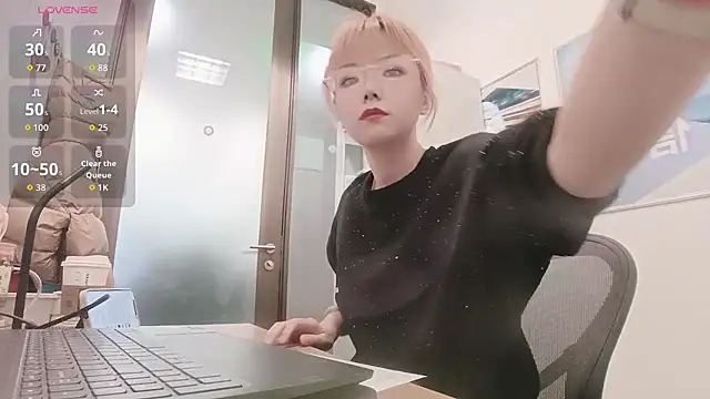 Snapshot of KKMM168 chatting on 01/19/26, 03:54 KKMM168 online show from 01/19/26, 03:54