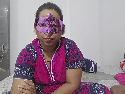 Snapshot of Rushali_69 chatting on 11/18/25, 03:27 Rushali 69 online show from 11/18/25, 03:27