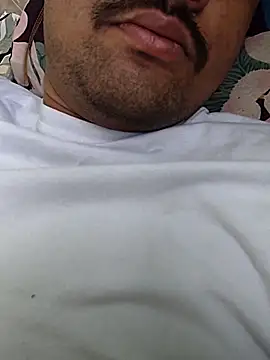 Snapshot of indori_baba chatting on 10/12/25, 10:03 indori baba online show from 10/12/25, 10:03