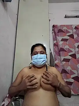 mature mimi online show from 02/10/26, 10:30