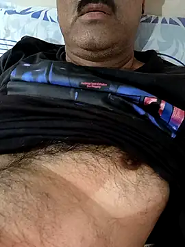 Snapshot of moonflower25 chatting on 10/25/25, 07:52 moonflower25 online show from 10/25/25, 07:52