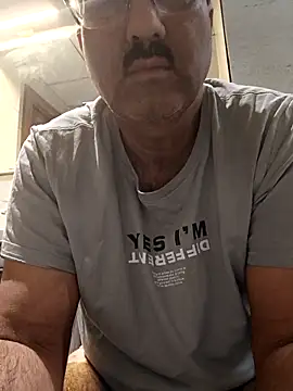 moonflower25 online show from 01/06/26, 04:27