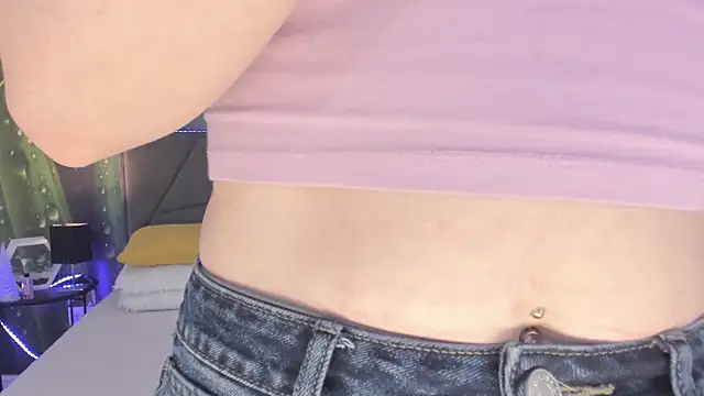 HollyTailors online show from 02/09/26, 06:39