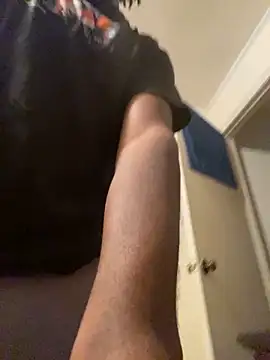 Snapshot of ThickDic28 chatting on 10/08/25, 10:40 ThickDic28 online show from 10/08/25, 10:40