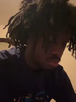 Snapshot of ThickDic28 chatting on 11/27/25, 04:14 ThickDic28 online show from 11/27/25, 04:14