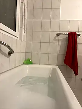 Snapshot of Emilia_Mausi chatting on 09/23/25, 06:00 Emilia Mausi online show from 09/23/25, 06:00