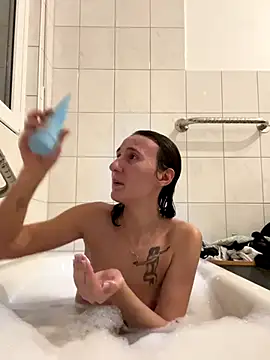 Snapshot of Emilia_Mausi chatting on 10/13/25, 07:03 Emilia Mausi online show from 10/13/25, 07:03