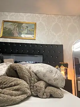 Snapshot of Emilia_Mausi chatting on 12/04/25, 08:28 Emilia Mausi online show from 12/04/25, 08:28