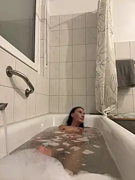 Emilia Mausi online show from 03/07/26, 06:49