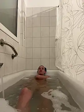 Emilia Mausi online show from 03/08/26, 08:12