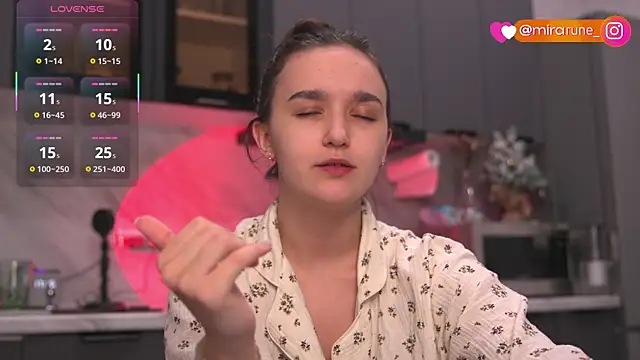 Mirarune online show from 12/21/25, 02:13