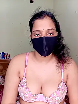 Rose-luckey online show from 11/14/25, 05:55