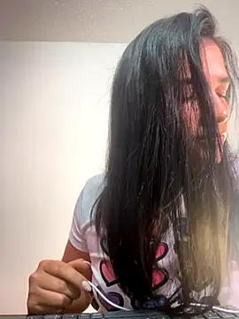 alice shyness online show from 11/08/25, 04:12