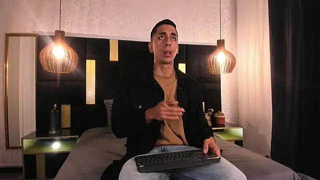 Lucio  Fox online show from 04/03/26, 12:03