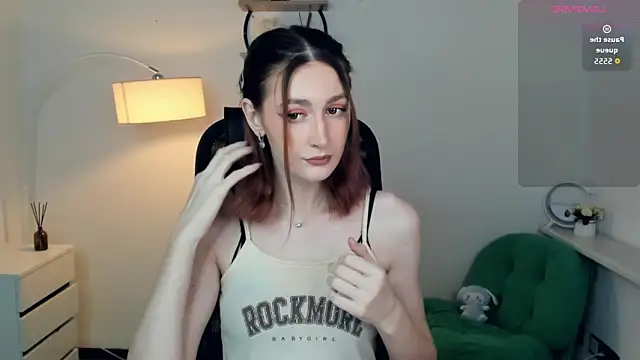 EasterBlink online show from 11/19/25, 10:48