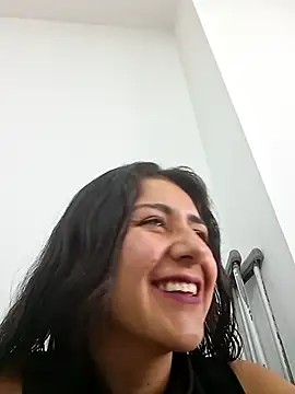 CAROLINE  07 online show from 12/03/25, 01:31