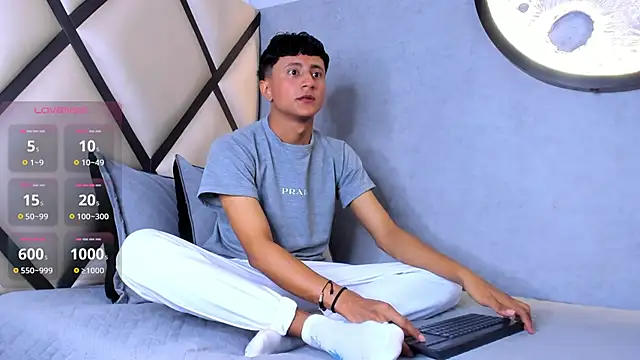  Leohot  online show from 09/25/25, 03:32