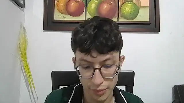 Snapshot of Kevintdx chatting on 10/29/25, 02:03 Kevintdx online show from 10/29/25, 02:03