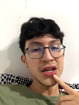 Snapshot of Kevintdx chatting on 11/05/25, 10:54 Kevintdx online show from 11/05/25, 10:54