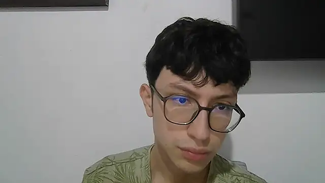 Snapshot of Kevintdx chatting on 11/10/25, 04:44 Kevintdx online show from 11/10/25, 04:44