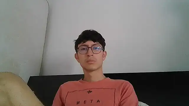 Snapshot of Kevintdx chatting on 11/15/25, 09:11 Kevintdx online show from 11/15/25, 09:11