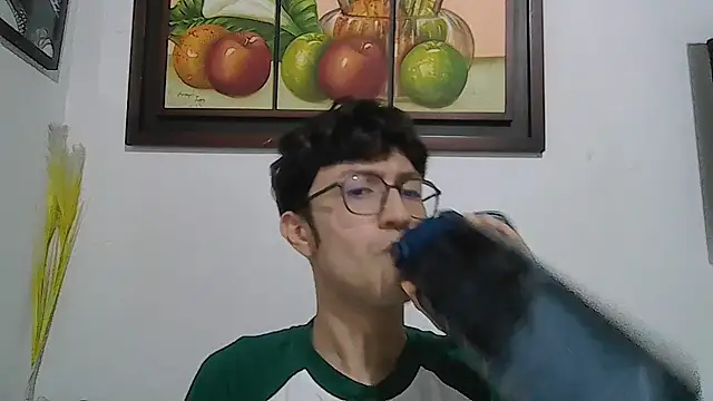 Snapshot of Kevintdx chatting on 12/02/25, 03:01 Kevintdx online show from 12/02/25, 03:01