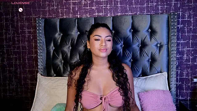 Carly Monroe  online show from 09/22/25, 10:12