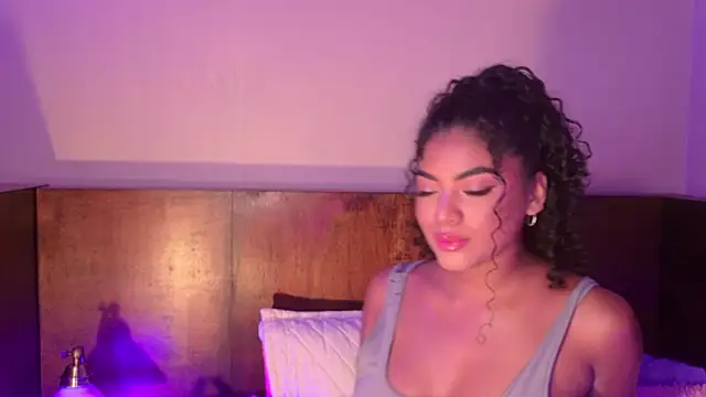 Carly Monroe  online show from 10/07/25, 11:13