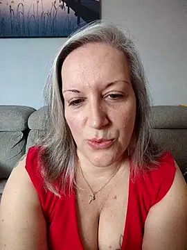 Feelineducentre online show from 10/06/25, 09:18