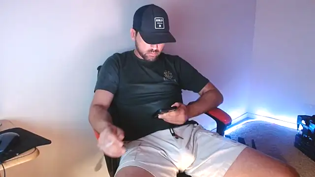 Snapshot of TypicalDepot5 chatting on 10/18/25, 06:26 TypicalDepot5 online show from 10/18/25, 06:26