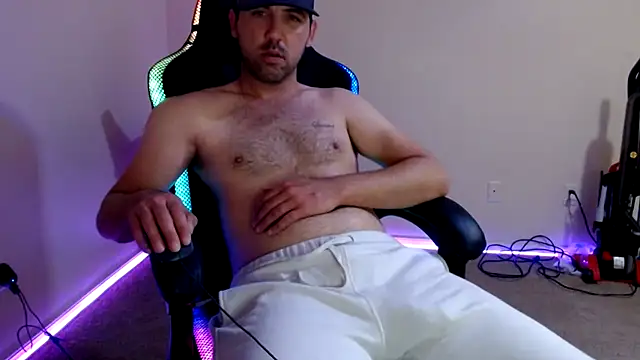 Snapshot of TypicalDepot5 chatting on 11/07/25, 12:32 TypicalDepot5 online show from 11/07/25, 12:32